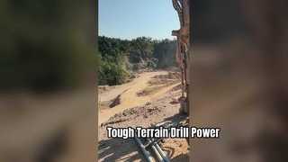 Plataforma de perforación hidráulica de la máquina de la plataforma de perforación DTH sobre orugas de la plataforma de perforación minera