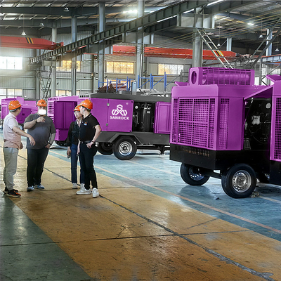 Compresor de aire de tornillo rotativo Potencia 221 KW Máquina de compresión de aire de tornillo de bajo ruido